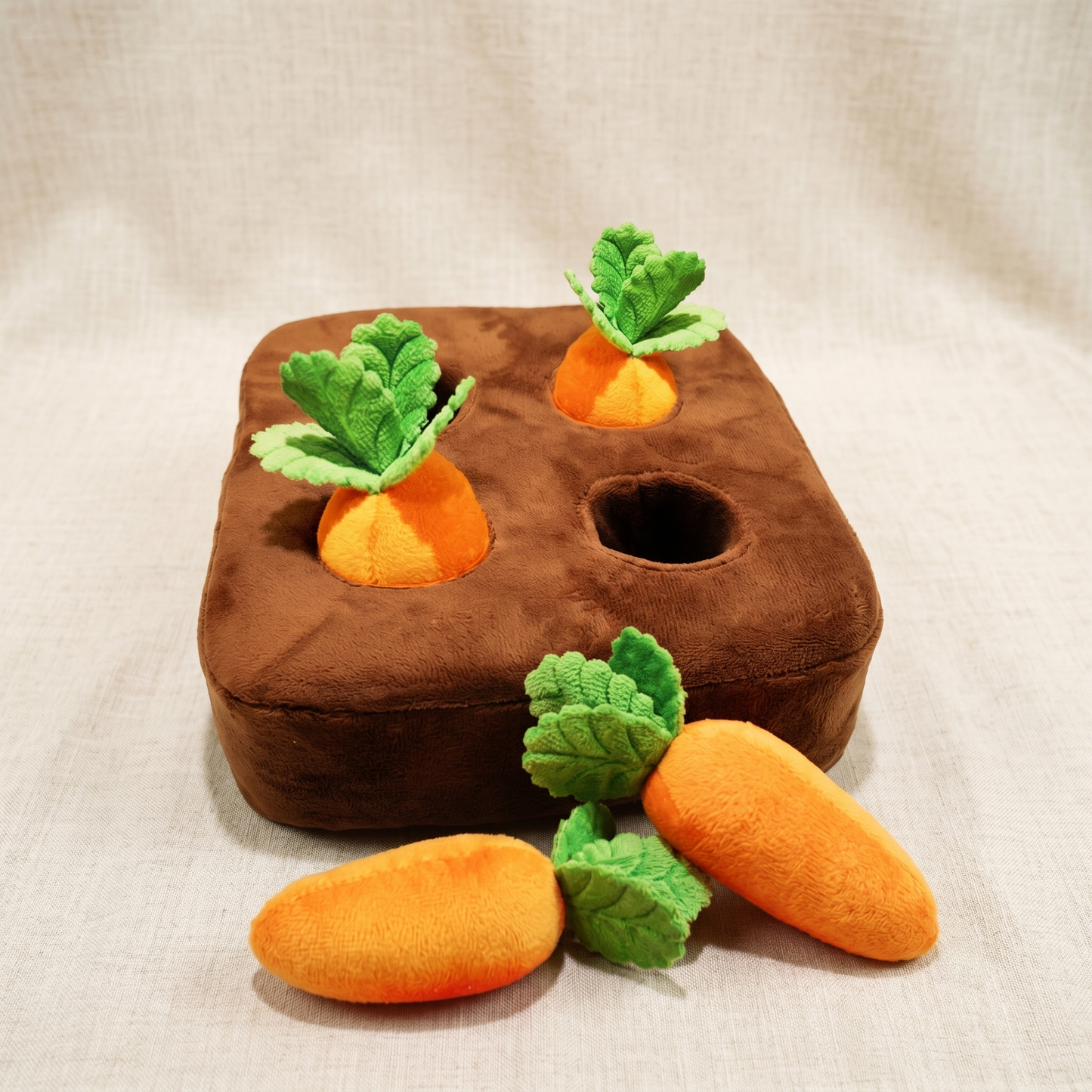 CozyPaws™ Carrot Snuffle Mat - Interactive Plush Puzzle Toy for Dogs & Cats